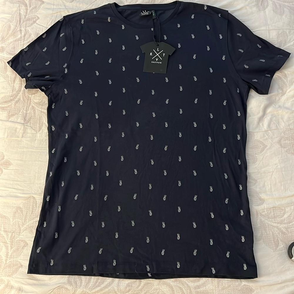 Kultivate Men’s Tee Shirt Large